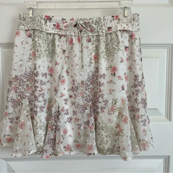 Mi Ami Ruffled Floral Skirt stretch Waste with Tie Front Size S - Picture 11 of 11